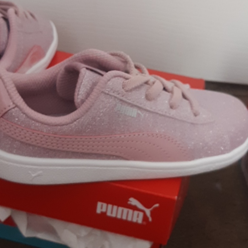 Brand new sparkling glitter pumas for girls